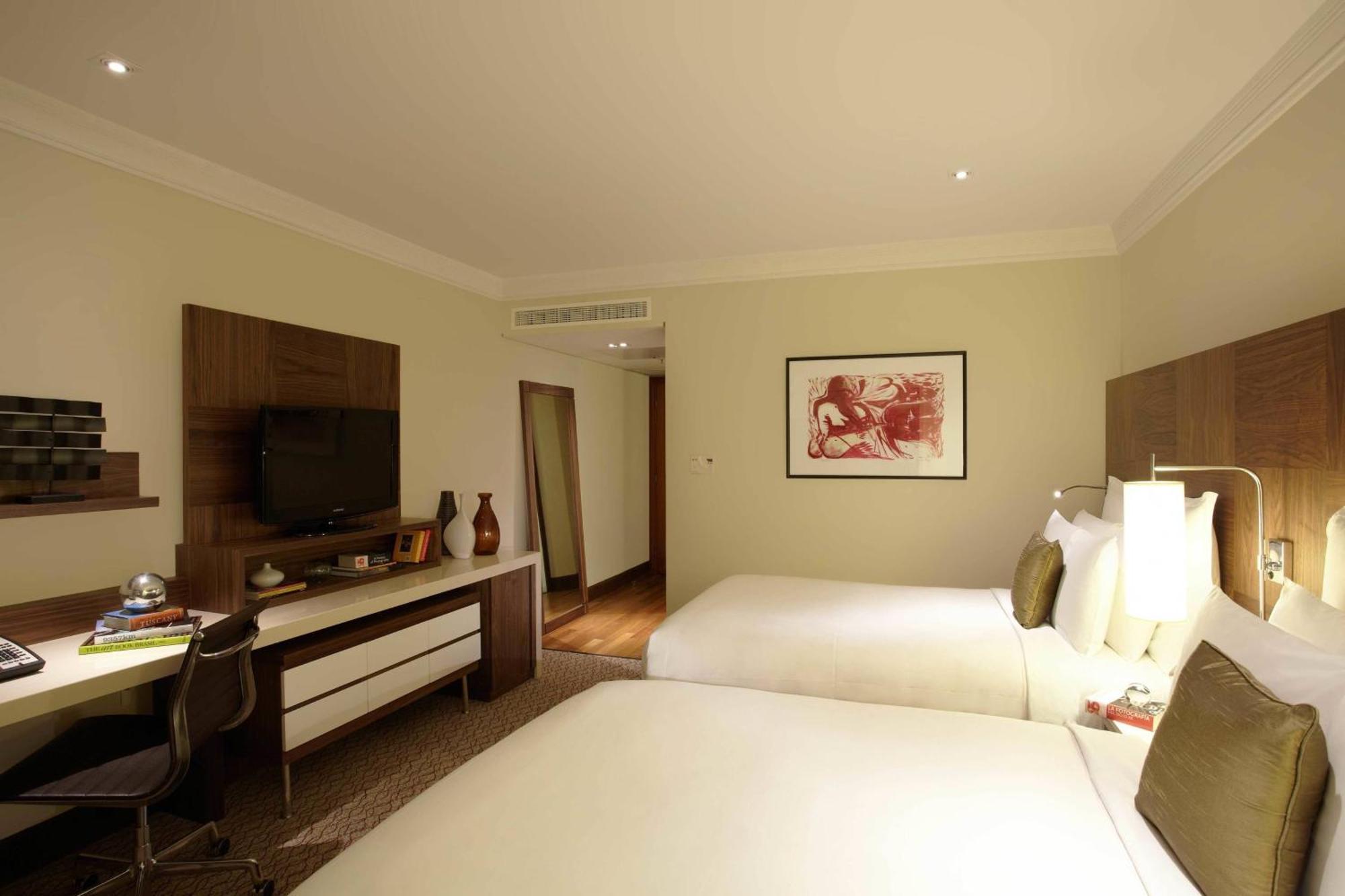 Club level Guest room Double City view