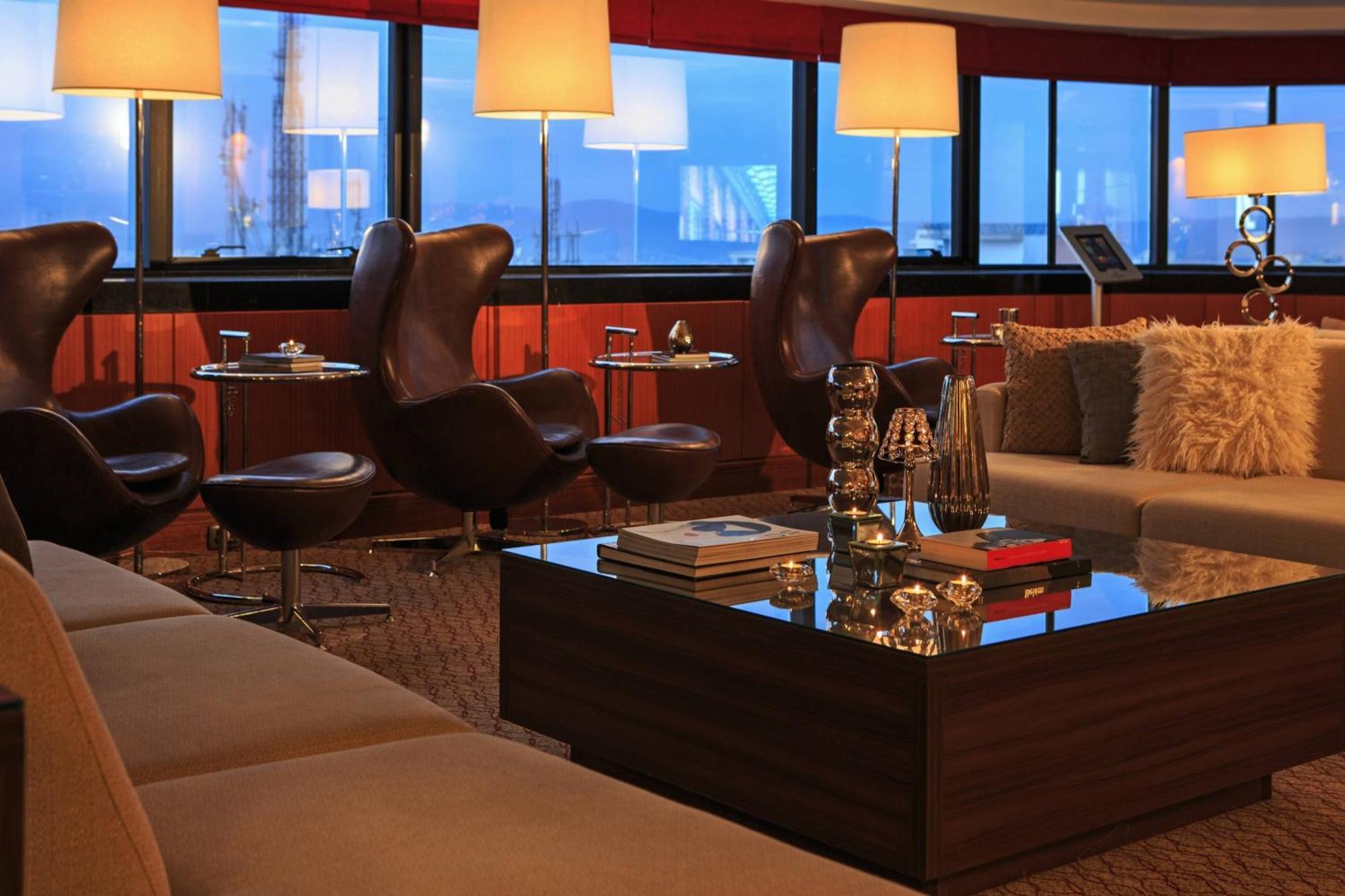 Club level Guest room Double City view
